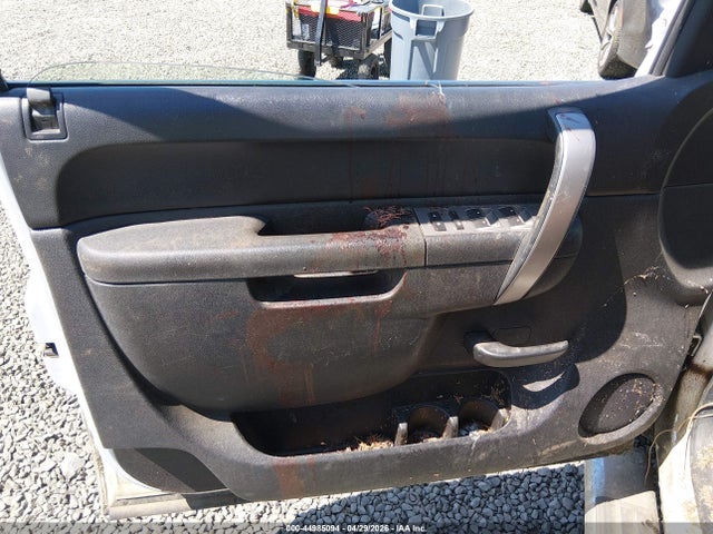 2011 Chevrolet Silverado 1500 Lt მანქანა იყიდება აუქციონზე, vin: 3GCPKSE31BG377992, აუქციონის ნომერი: 44985094