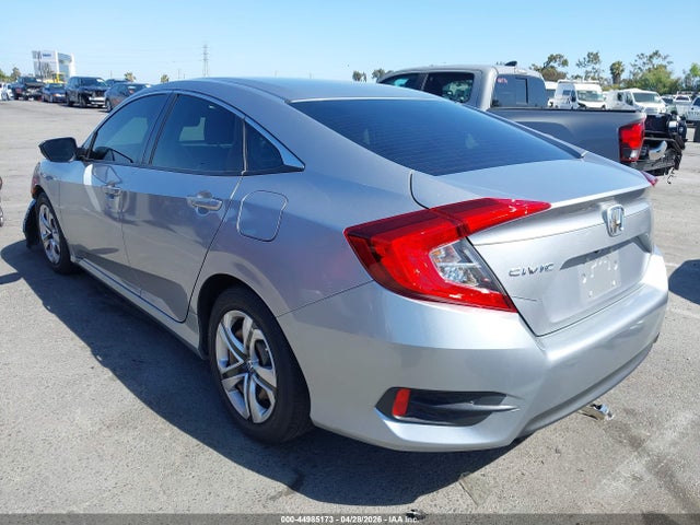 Honda Civic Lx 2018 2HGFC2F5XJH552216 Image 3