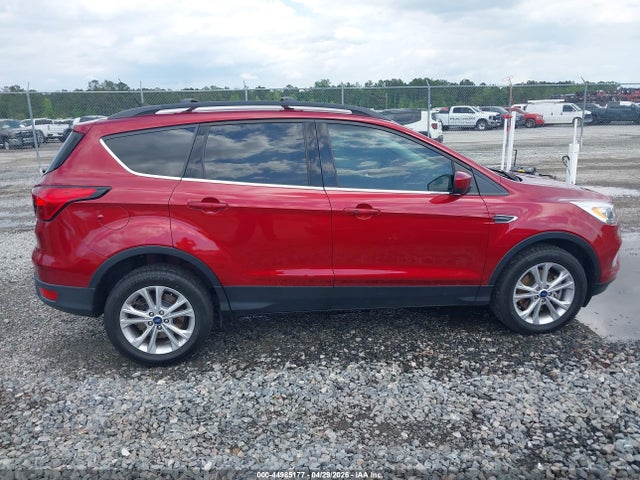 1FMCU9HD5KUA01505 Ford ESCAPE SEL