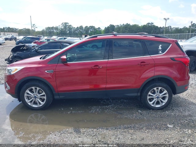 1FMCU9HD5KUA01505 Ford ESCAPE SEL