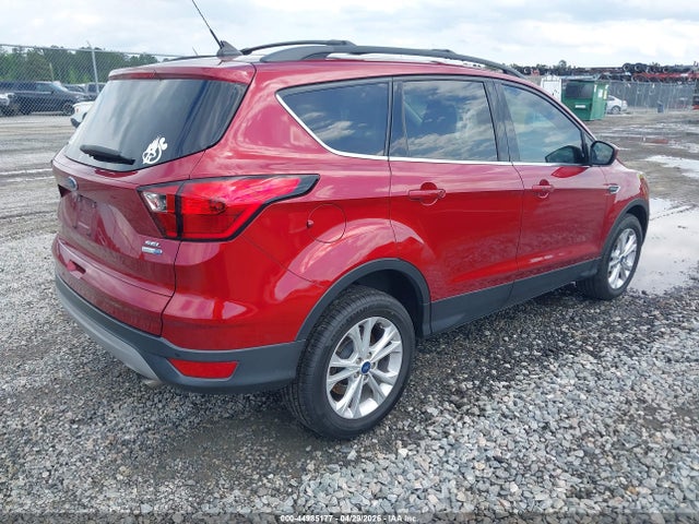 1FMCU9HD5KUA01505 Ford ESCAPE SEL