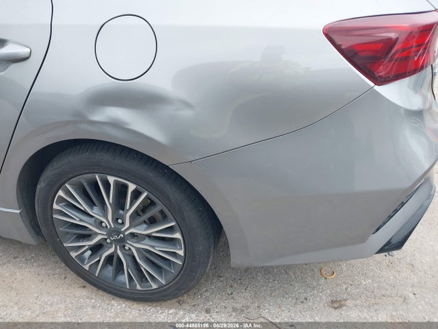 2023 Kia Forte Gt-line მანქანა იყიდება აუქციონზე, vin: 3KPF54AD7PE593085, აუქციონის ნომერი: 44985196