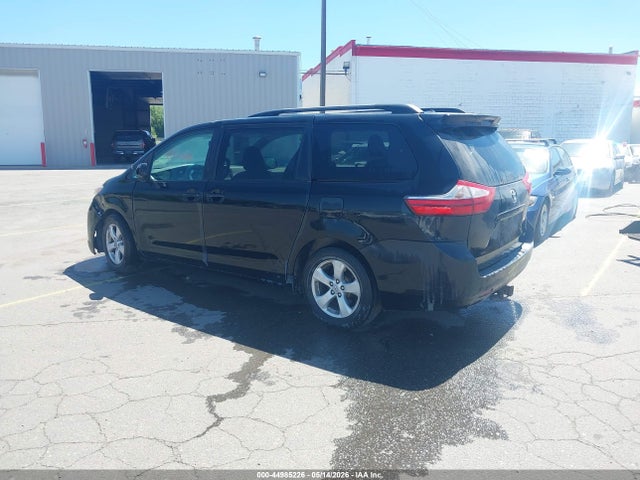 5TDKK3DC6FS589005 Toyota Sienna Le 8 Passenger