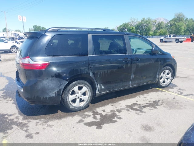 5TDKK3DC6FS589005 Toyota Sienna Le 8 Passenger