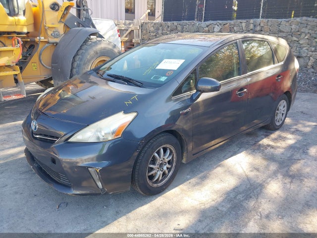 Продажа на аукционе авто 2013 Toyota Prius V Three, vin: JTDZN3EU2D3195352, номер лота: 44985262