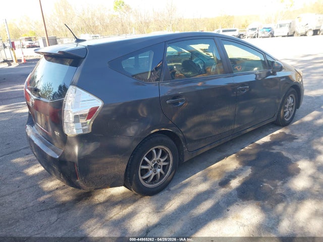 Продажа на аукционе авто 2013 Toyota Prius V Three, vin: JTDZN3EU2D3195352, номер лота: 44985262
