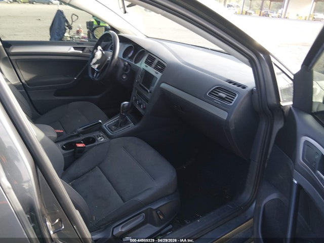3VWC17AU9GM508332 Volkswagen Golf Sportwagen Tsi S 4-door