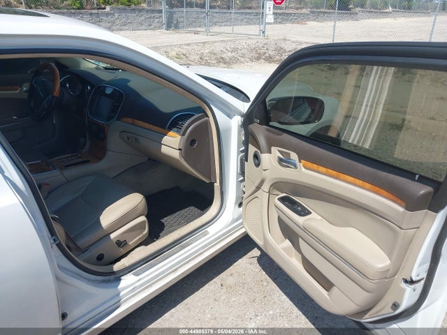 44985379 :رقم المزاد ، 2C3CCAET3EH382982 vin ، 2014 Chrysler 300c مزاد بيع
