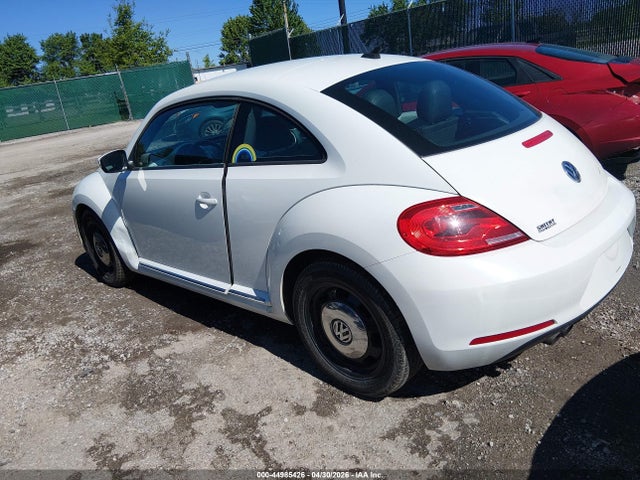 44985426 :رقم المزاد ، 3VWH17AT8EM635356 vin ، 2014 Volkswagen Beetle 1.8t مزاد بيع