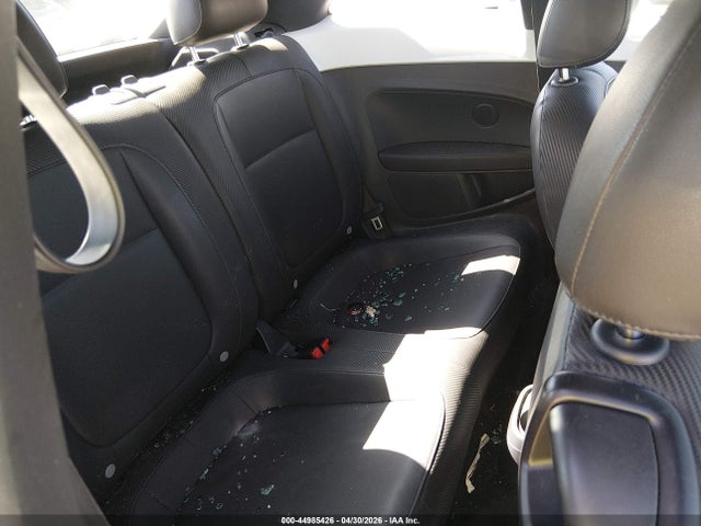 44985426 :رقم المزاد ، 3VWH17AT8EM635356 vin ، 2014 Volkswagen Beetle 1.8t مزاد بيع