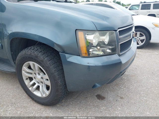 2008 Chevrolet Tahoe Ls მანქანა იყიდება აუქციონზე, vin: 1GNFC13C38R239182, აუქციონის ნომერი: 44985455