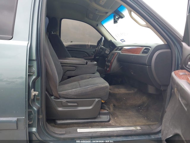 2008 Chevrolet Tahoe Ls მანქანა იყიდება აუქციონზე, vin: 1GNFC13C38R239182, აუქციონის ნომერი: 44985455