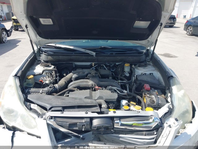 44985528 :رقم المزاد ، 4S4BRBPC8D3298226 vin ، 2013 Subaru Outback 2.5i Limited مزاد بيع