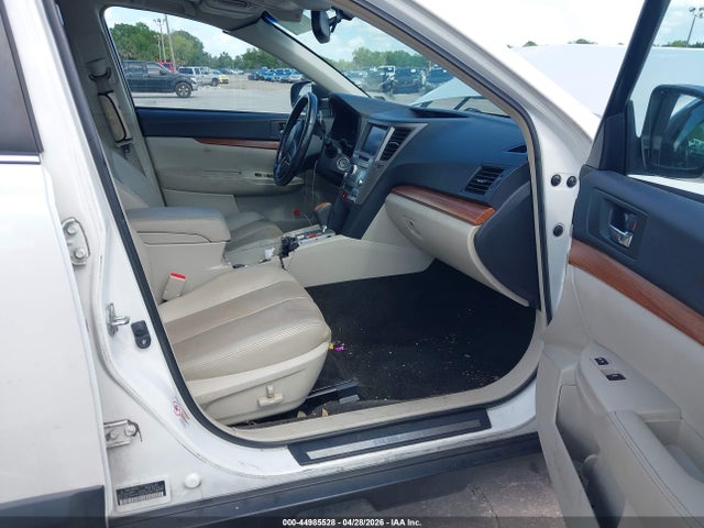44985528 :رقم المزاد ، 4S4BRBPC8D3298226 vin ، 2013 Subaru Outback 2.5i Limited مزاد بيع