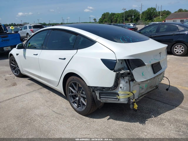 Tesla Model 3 Standard Range Plus Rear-wheel Drive 2021 5YJ3E1EA8MF919421 Image 3