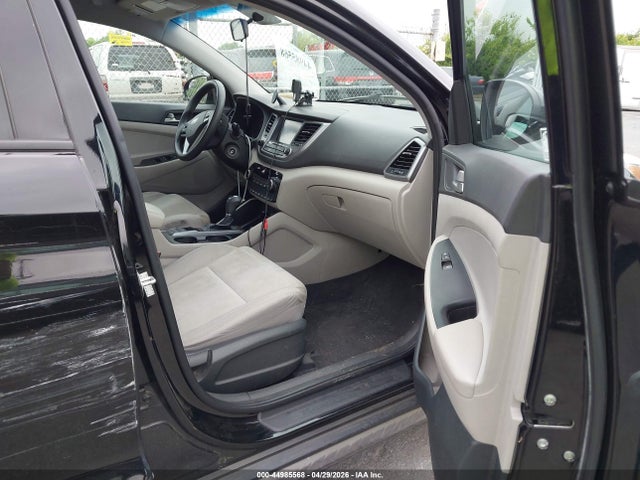 44985568 :رقم المزاد ، KM8J3CA46JU746876 vin ، 2018 Hyundai Tucson Sel مزاد بيع
