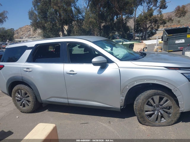 44985591 :رقم المزاد ، 5N1DR3AA2NC216238 vin ، 2022 Nissan Pathfinder S 2wd مزاد بيع