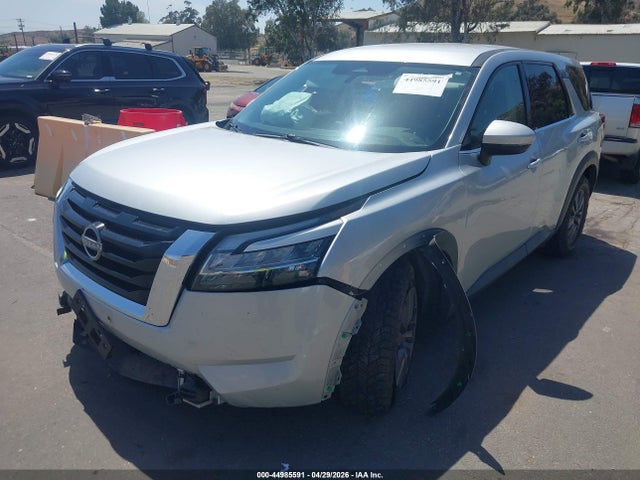 44985591 :رقم المزاد ، 5N1DR3AA2NC216238 vin ، 2022 Nissan Pathfinder S 2wd مزاد بيع