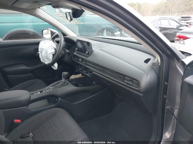 3CZRZ2H3XPM724318 Honda Hr-v Awd Lx