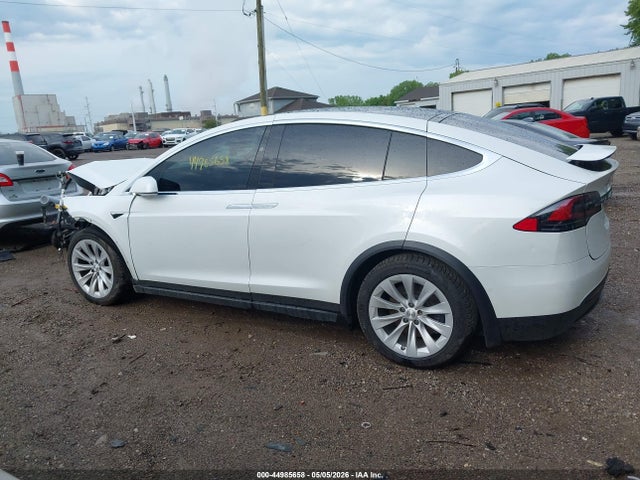 Tesla Model X 100d/75d/long Range/standard Range 2019 5YJXCDE22KF185678 Image 15