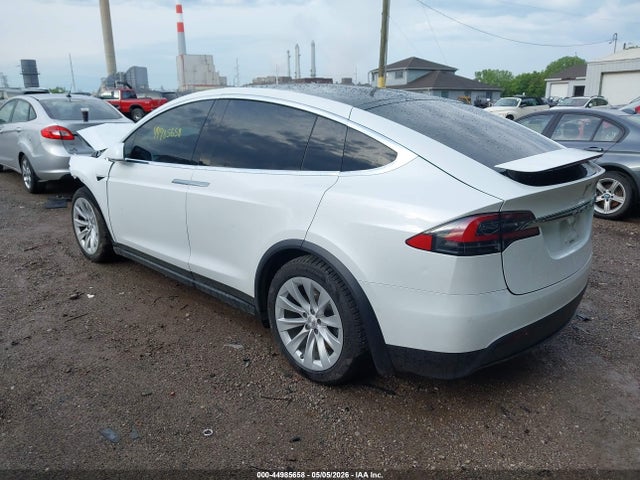 Tesla Model X 100d/75d/long Range/standard Range 2019 5YJXCDE22KF185678 Image 3