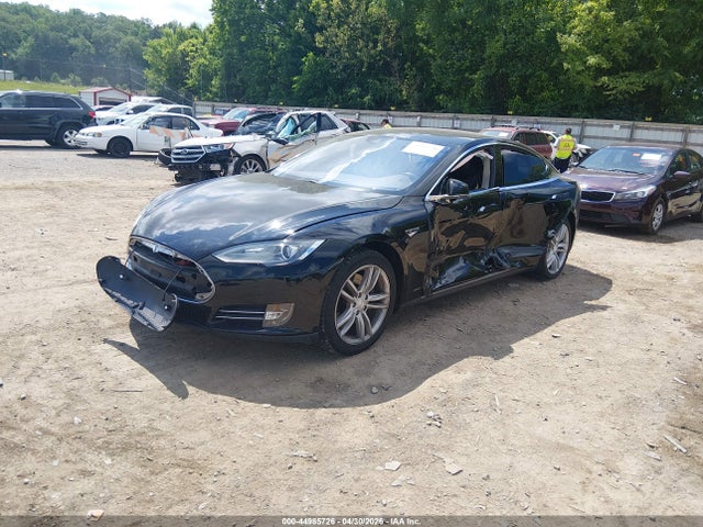 2015 Tesla Model S 60/70/85 მანქანა იყიდება აუქციონზე, vin: 5YJSA1H18FF094566, აუქციონის ნომერი: 44985726