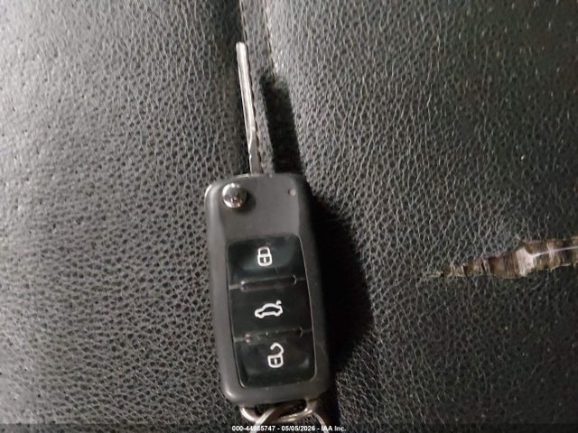 2012 Volkswagen Jetta 2.0l Tdi მანქანა იყიდება აუქციონზე, vin: 3VWLL7AJ1CM010751, აუქციონის ნომერი: 44985747