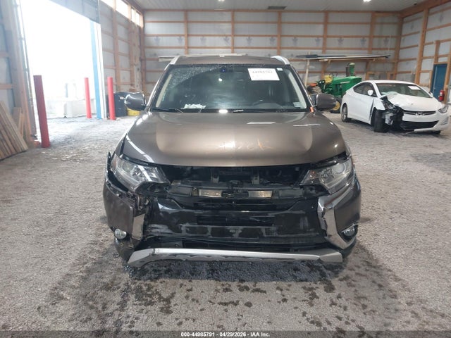 Продажа на аукционе авто 2017 Mitsubishi Outlander Se/sel, vin: JA4AZ3A36HZ050732, номер лота: 44985791
