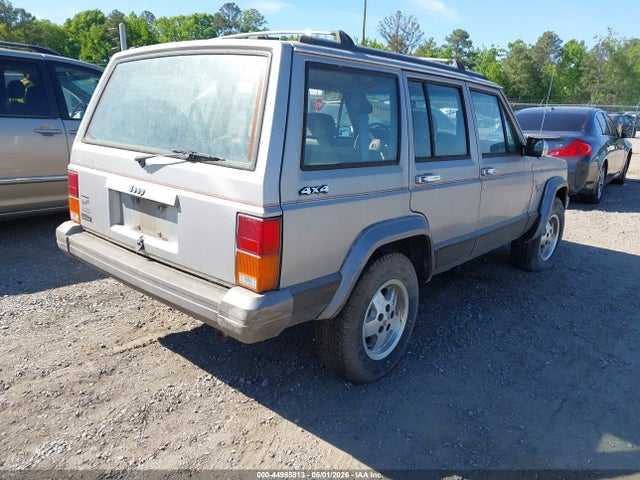 Продажа на аукционе авто 1992 Jeep Cherokee Laredo, vin: 1J4FJ58S8NL113804, номер лота: 44985813