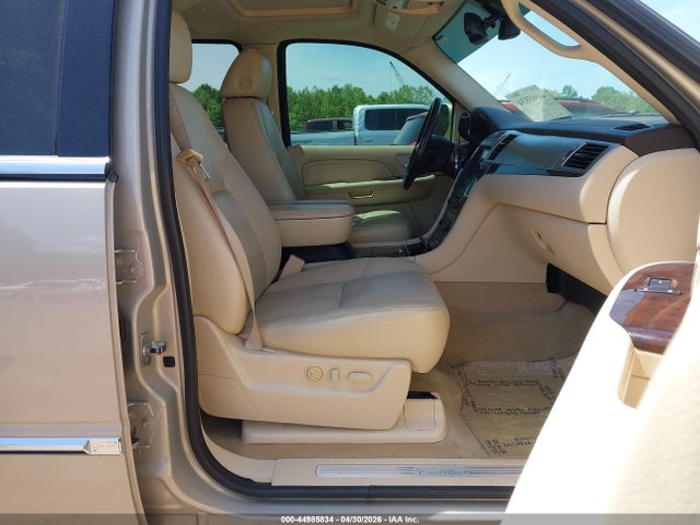 Продажа на аукционе авто 2008 Cadillac Escalade Standard, vin: 1GYFK63808R182664, номер лота: 44985834