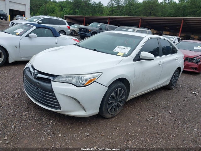 2015 Toyota Camry Le მანქანა იყიდება აუქციონზე, vin: 4T4BF1FK8FR461570, აუქციონის ნომერი: 44985857