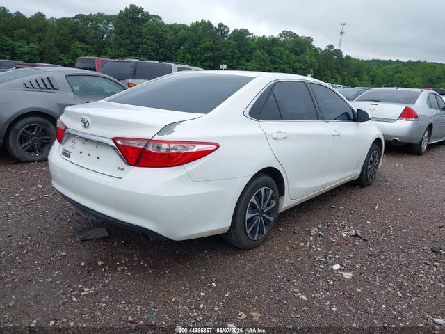 2015 Toyota Camry Le მანქანა იყიდება აუქციონზე, vin: 4T4BF1FK8FR461570, აუქციონის ნომერი: 44985857