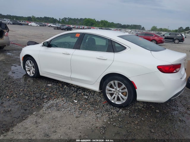 2015 Chrysler 200 Limited მანქანა იყიდება აუქციონზე, vin: 1C3CCCAB5FN743128, აუქციონის ნომერი: 44985900