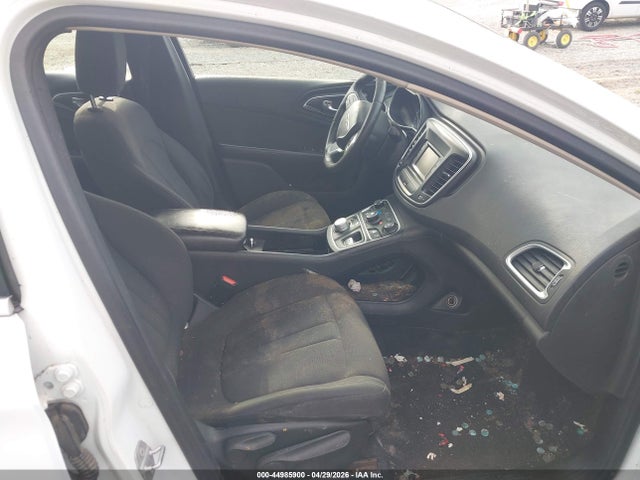 2015 Chrysler 200 Limited მანქანა იყიდება აუქციონზე, vin: 1C3CCCAB5FN743128, აუქციონის ნომერი: 44985900
