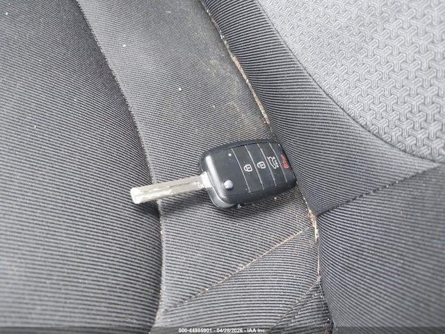 KIA SOUL + 2018 KNDJP3A57J7611194 Image 11