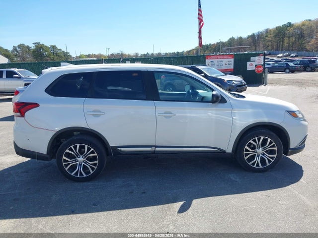 Продаж на аукціоні авто 2017 Mitsubishi Outlander Es, vin: JA4AZ2A3XHZ058245, номер лоту: 44985949