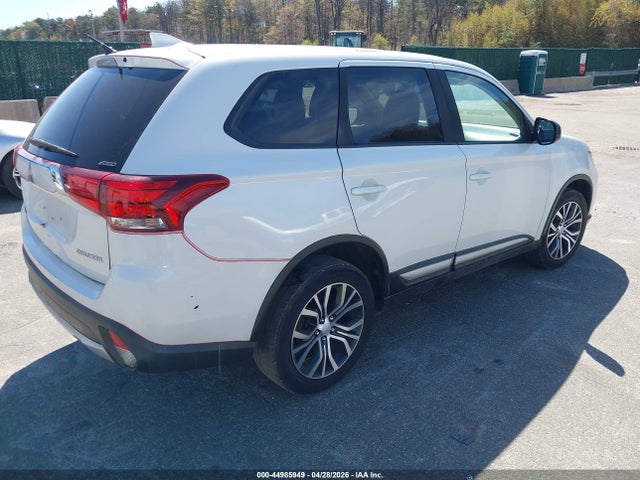 Продаж на аукціоні авто 2017 Mitsubishi Outlander Es, vin: JA4AZ2A3XHZ058245, номер лоту: 44985949