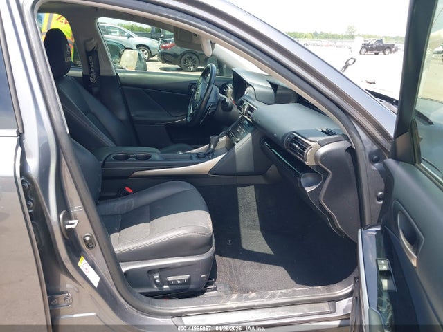 Aukcja sprzedaży 2017 Lexus Is 200t, vin: JTHBA1D25H5043978, numer aukcji: 44985957