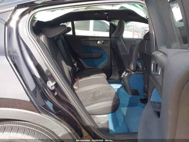 YV4ED3GL9P2035823 Volvo C40 Recharge Pure Electric Twin Plus