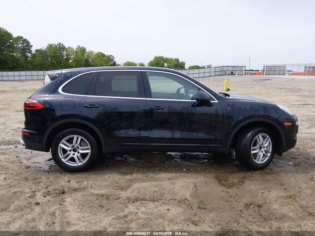 44986017 :رقم المزاد ، WP1AA2A28HKA85956 vin ، 2017 Porsche Cayenne مزاد بيع