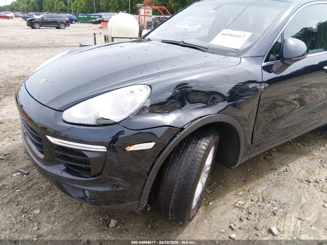 44986017 :رقم المزاد ، WP1AA2A28HKA85956 vin ، 2017 Porsche Cayenne مزاد بيع