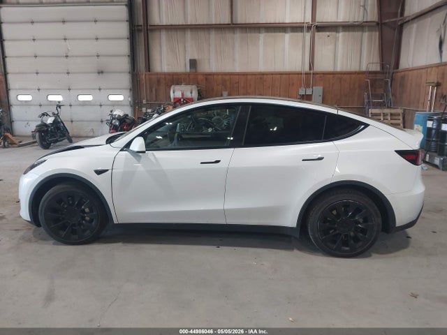 Продаж на аукціоні авто 2022 Tesla Model Y Long Range Dual Motor All-wheel Drive, vin: 7SAYGAEE5NF521395, номер лоту: 44986046