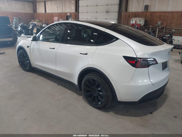 Продаж на аукціоні авто 2022 Tesla Model Y Long Range Dual Motor All-wheel Drive, vin: 7SAYGAEE5NF521395, номер лоту: 44986046