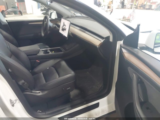 Продаж на аукціоні авто 2022 Tesla Model Y Long Range Dual Motor All-wheel Drive, vin: 7SAYGAEE5NF521395, номер лоту: 44986046