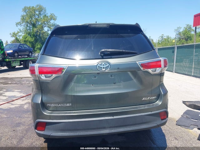2015 Toyota Highlander Xle V6 მანქანა იყიდება აუქციონზე, vin: 5TDJKRFH2FS107721, აუქციონის ნომერი: 44986060