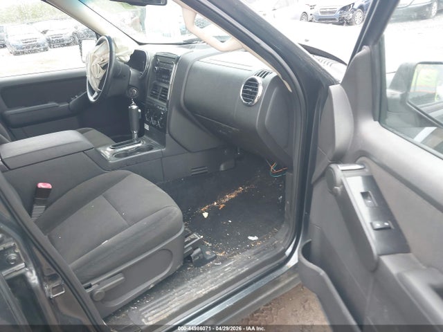44986071 :رقم المزاد ، 1FMEU7DE7AUA81786 vin ، 2010 Ford Explorer Xlt مزاد بيع