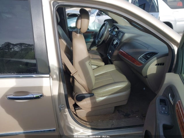 Продажа на аукционе авто 2016 Chrysler Town & Country Touring, vin: 2C4RC1BGXGR253289, номер лота: 44986072