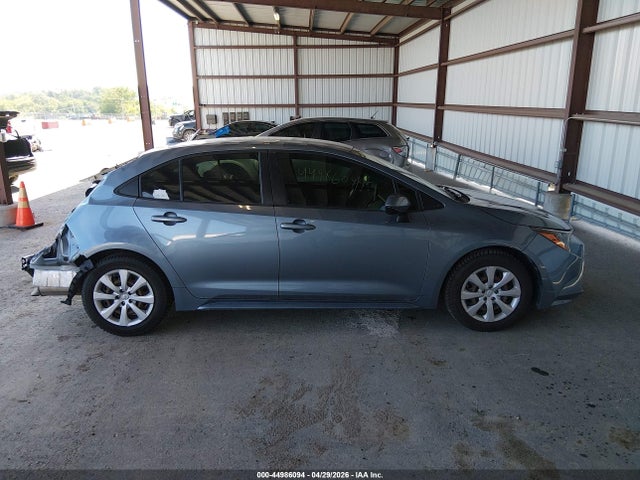 JTDEPRAE8LJ105593 Toyota COROLLA LE