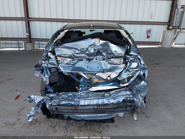 JTDEPRAE8LJ105593 Toyota COROLLA LE