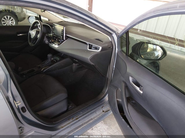 JTDEPRAE8LJ105593 Toyota COROLLA LE